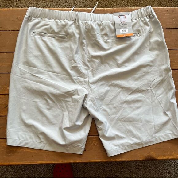 Greg Norman All Day Comfort Short NWT - Picture 2 of 7